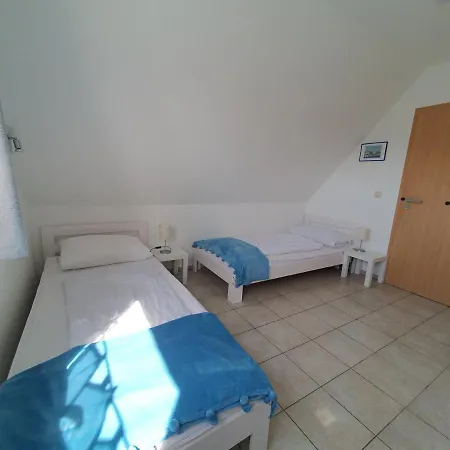Cux Schwaermer Apartment